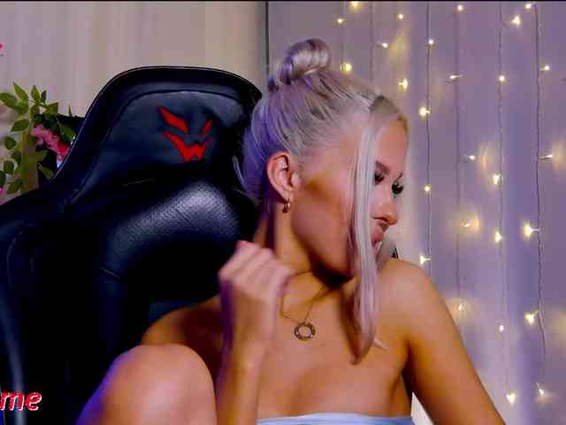 Alex-Coker webcam
