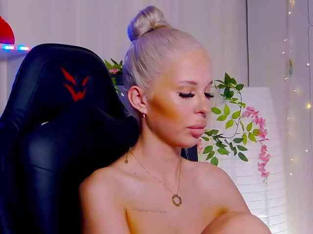 Alex-Coker webcam