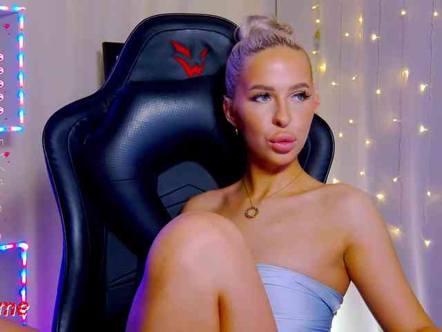 Alex-Coker webcam