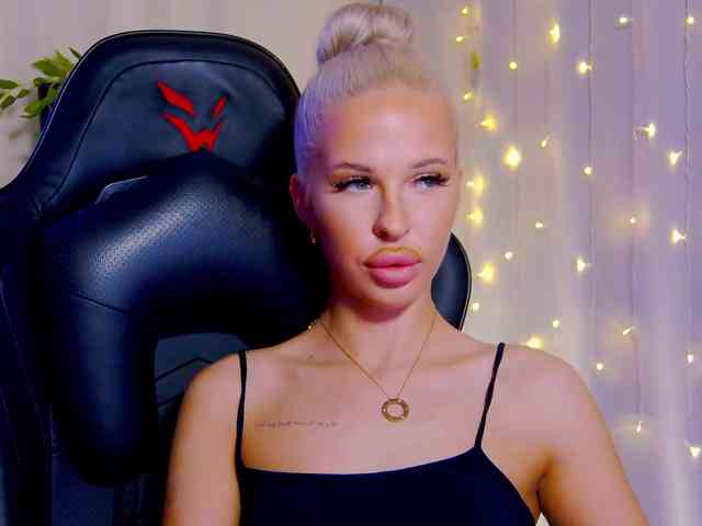 Alex-Coker webcam