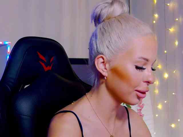 Alex-Coker webcam