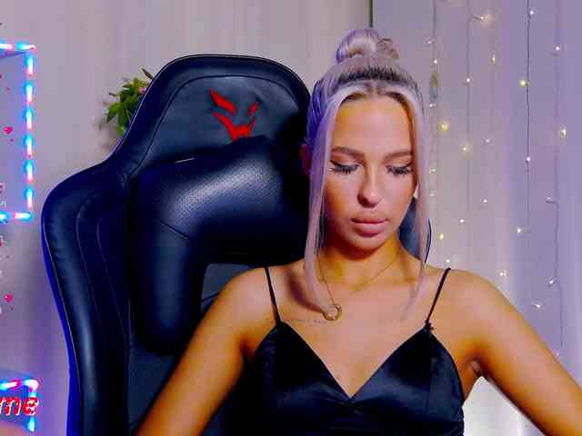 Alex-Coker webcam