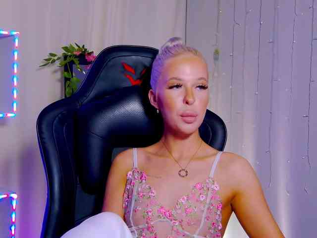 Alex-Coker webcam