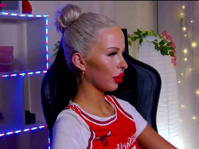 Alex-Coker webcam