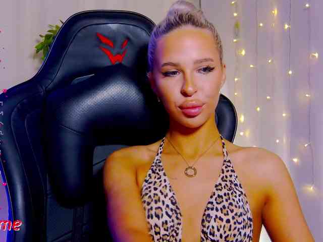 Alex-Coker webcam