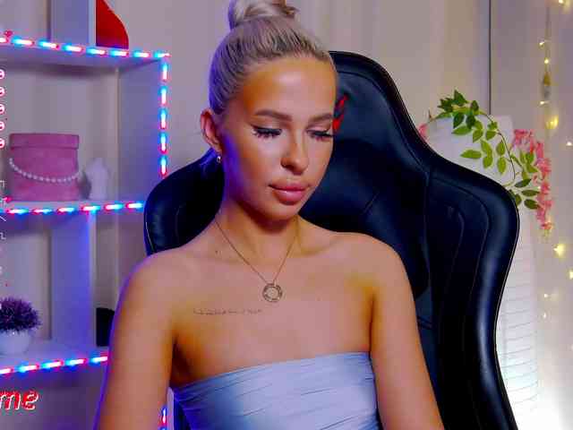 Alex-Coker webcam