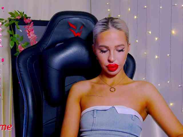 Alex-Coker webcam