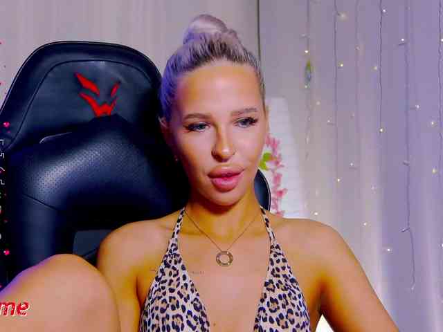 Alex-Coker webcam