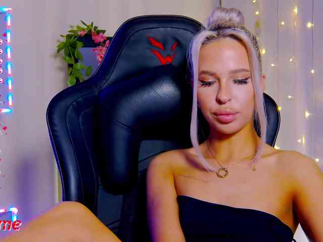 Alex-Coker webcam