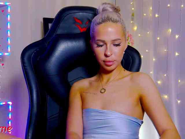 Alex-Coker webcam