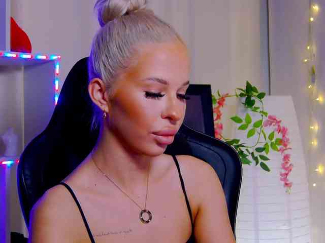Alex-Coker webcam