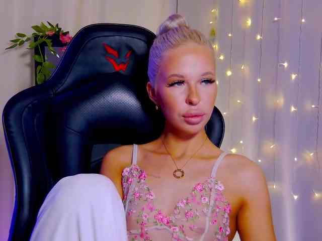 Alex-Coker webcam