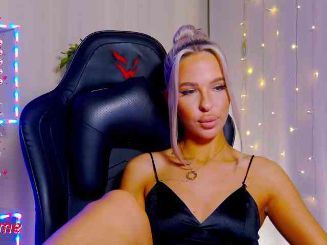 Alex-Coker webcam