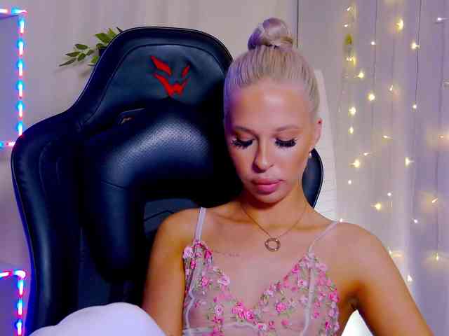 Alex-Coker webcam