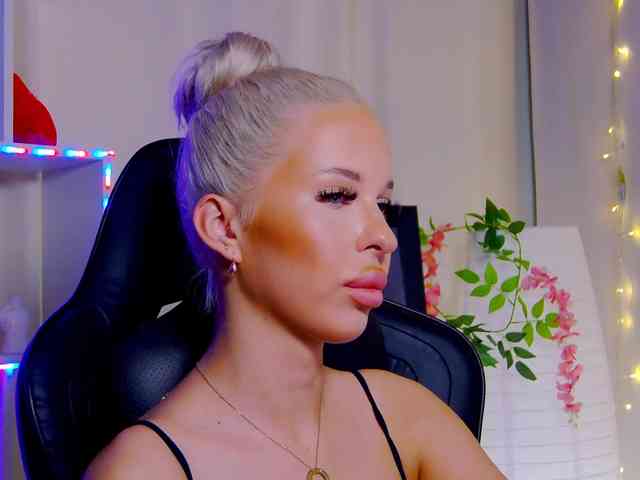 Alex-Coker webcam