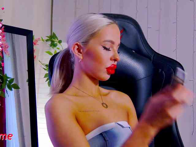 Alex-Coker webcam