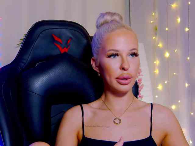 Alex-Coker webcam