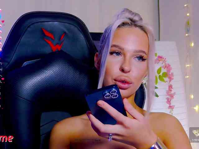 Alex-Coker webcam