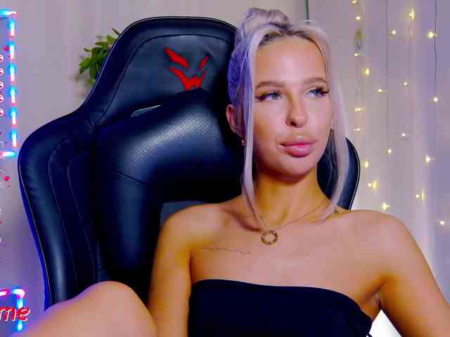 Alex-Coker webcam