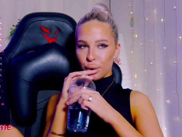 Alex-Coker webcam