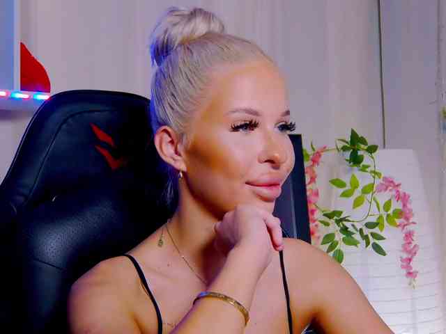 Alex-Coker webcam