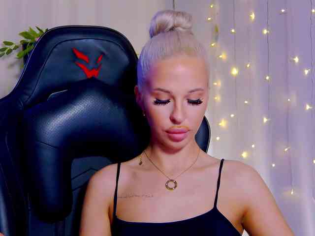 Alex-Coker webcam