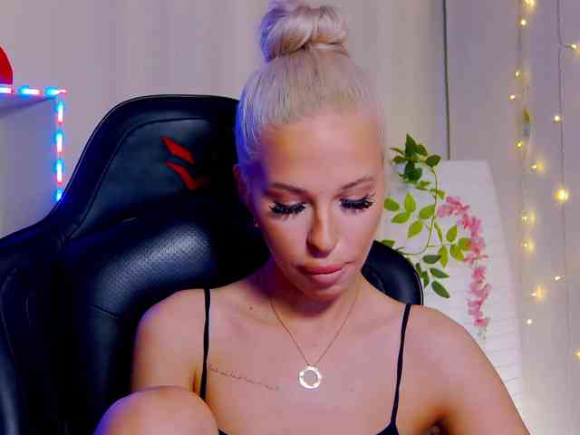 Alex-Coker webcam
