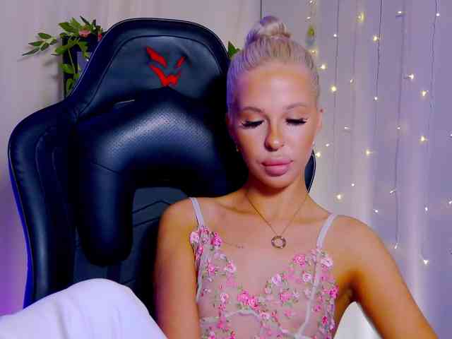Alex-Coker webcam