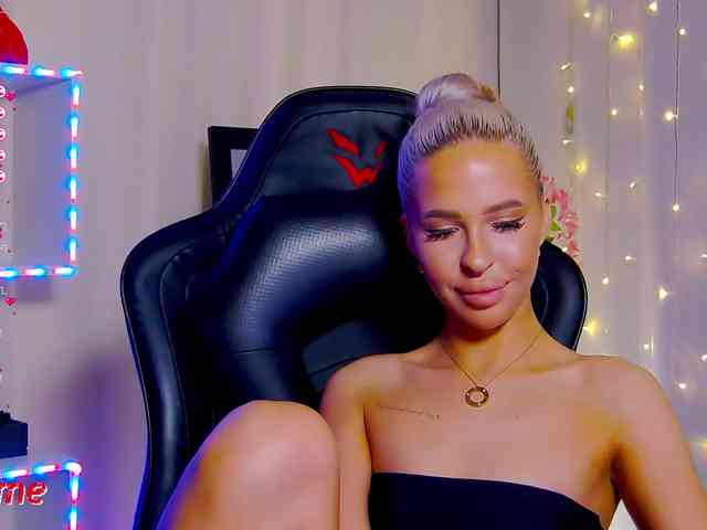 Alex-Coker webcam