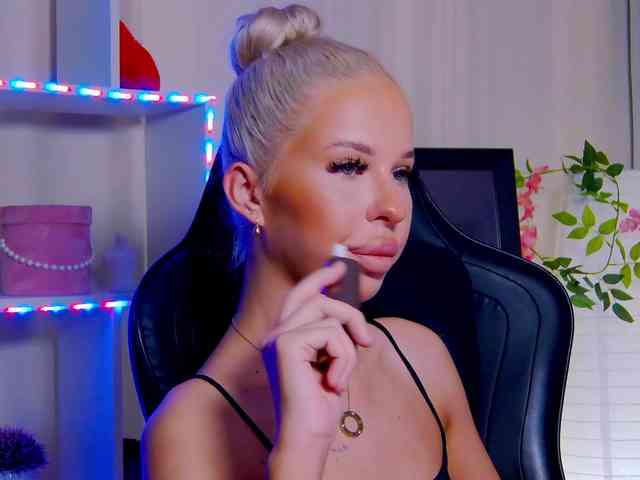 Alex-Coker webcam