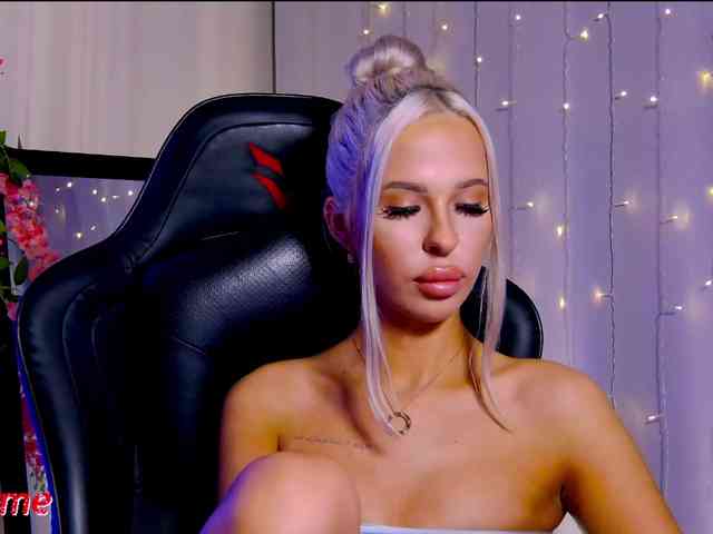 Alex-Coker webcam