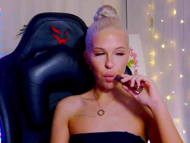 Alex-Coker webcam