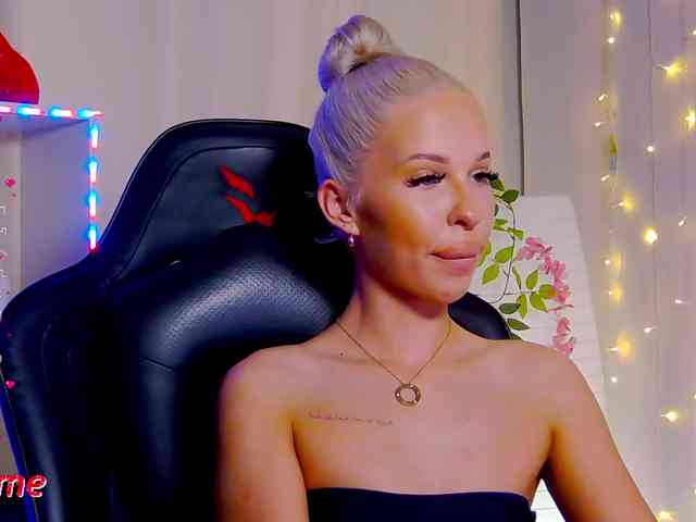 Alex-Coker webcam