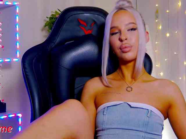 Alex-Coker webcam