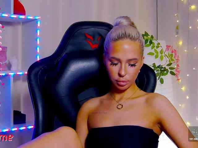 Alex-Coker webcam