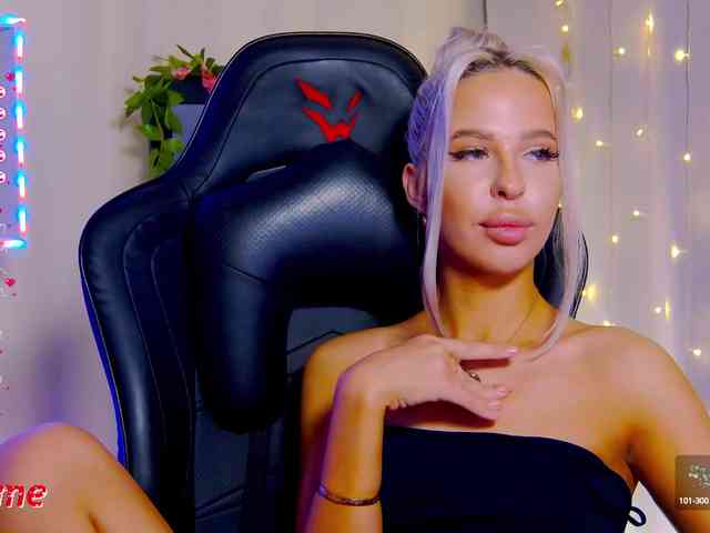Alex-Coker webcam