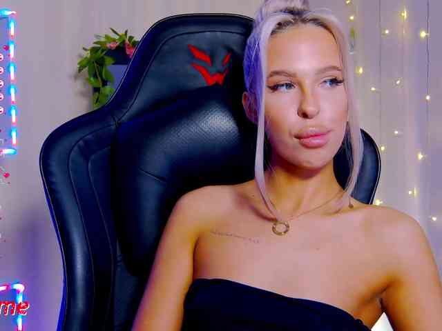 Alex-Coker webcam