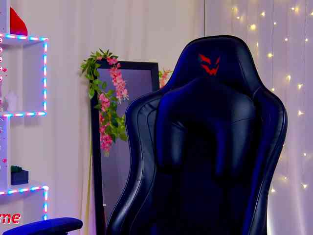 Alex-Coker webcam