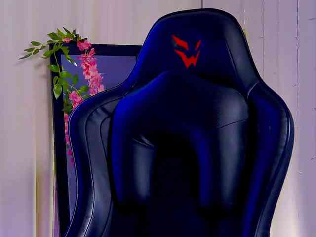 Alex-Coker webcam