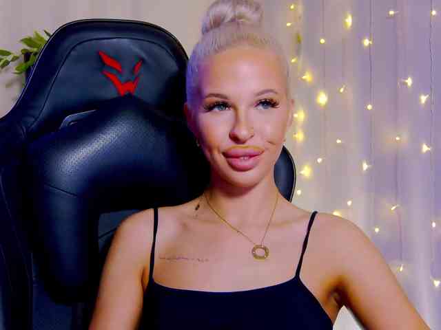 Alex-Coker webcam