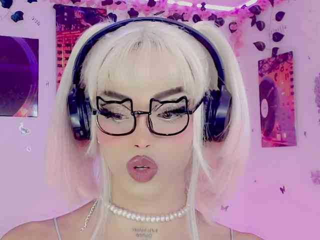 Evoni-Sweet Live Webcam on BongaCams