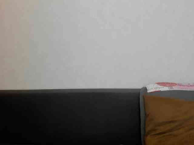 Wow-lady webcam