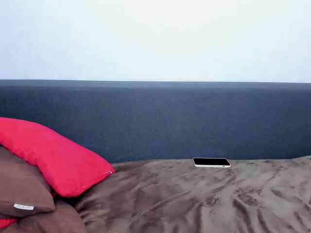 Wow-lady webcam
