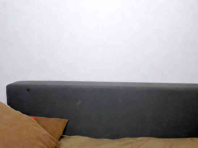 Wow-lady webcam