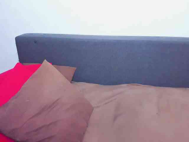 Wow-lady webcam