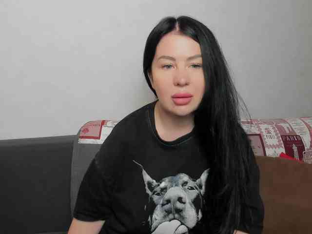 Wow-lady webcam