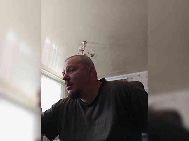 Dog-Gangster Live Webcam on BongaCams