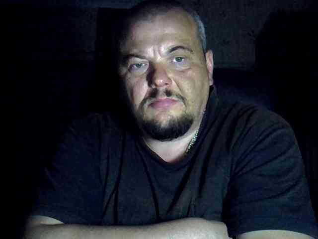 Dog-Gangster Live Webcam on BongaCams