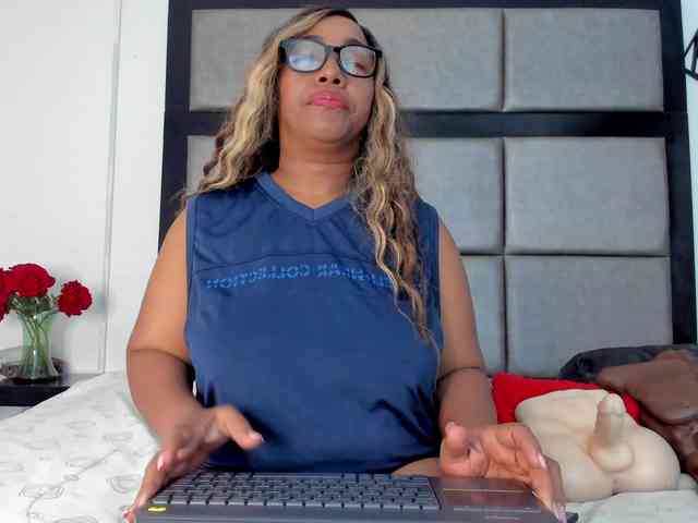 AmbarthSmiith2 AmbarthSmiith2