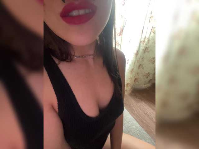 MilanaFox webcam